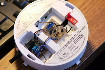 Smoke Detector with Power Supply