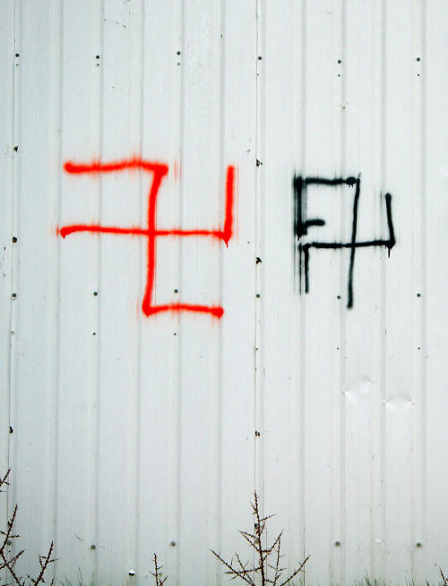 Swastika grafitti - failed